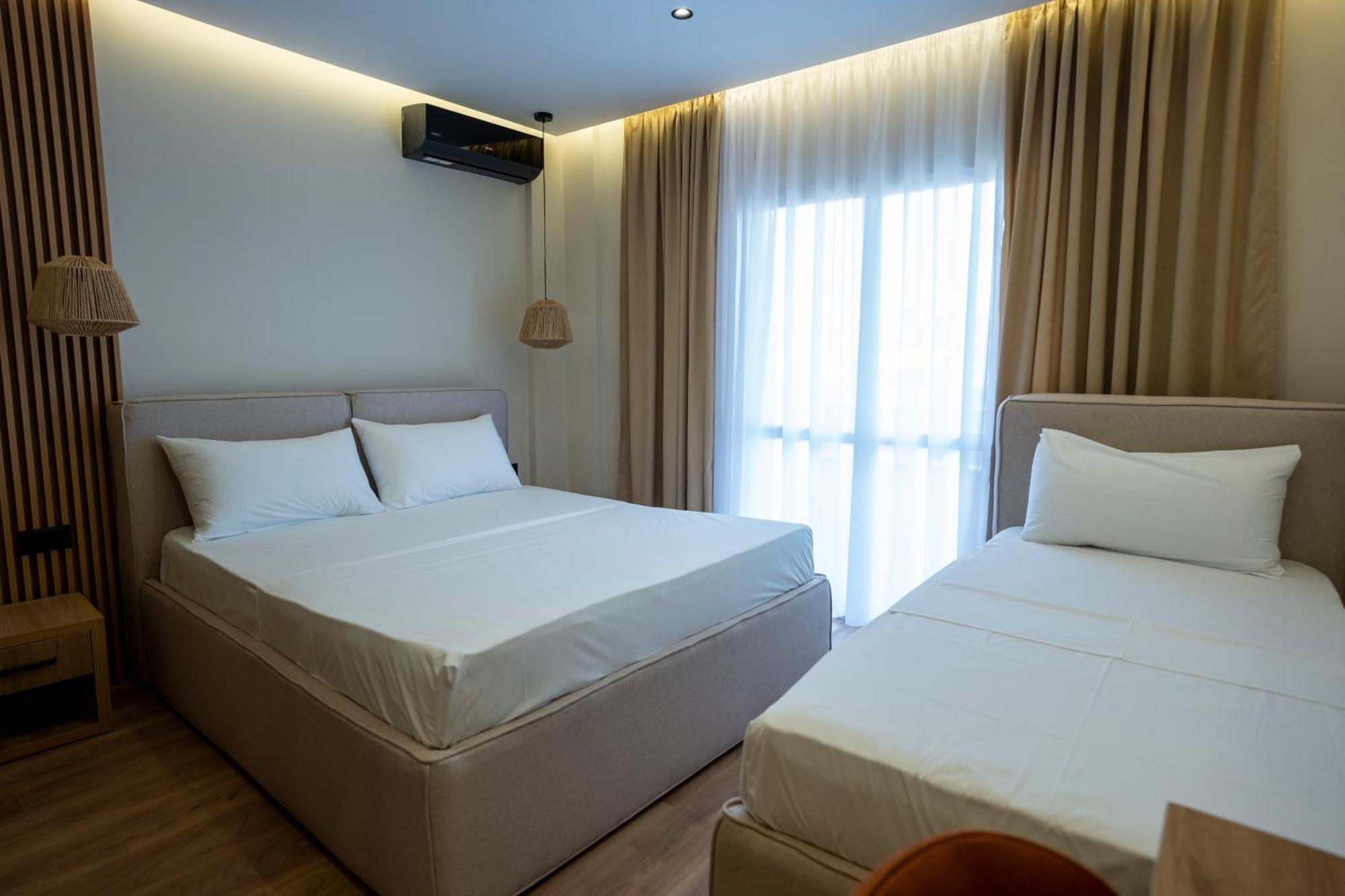 Rumar Hotel Durrës